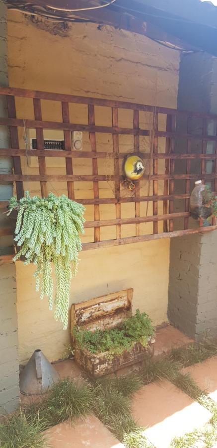 Africas Eden Guesthouse Mookgophong Bagian luar foto