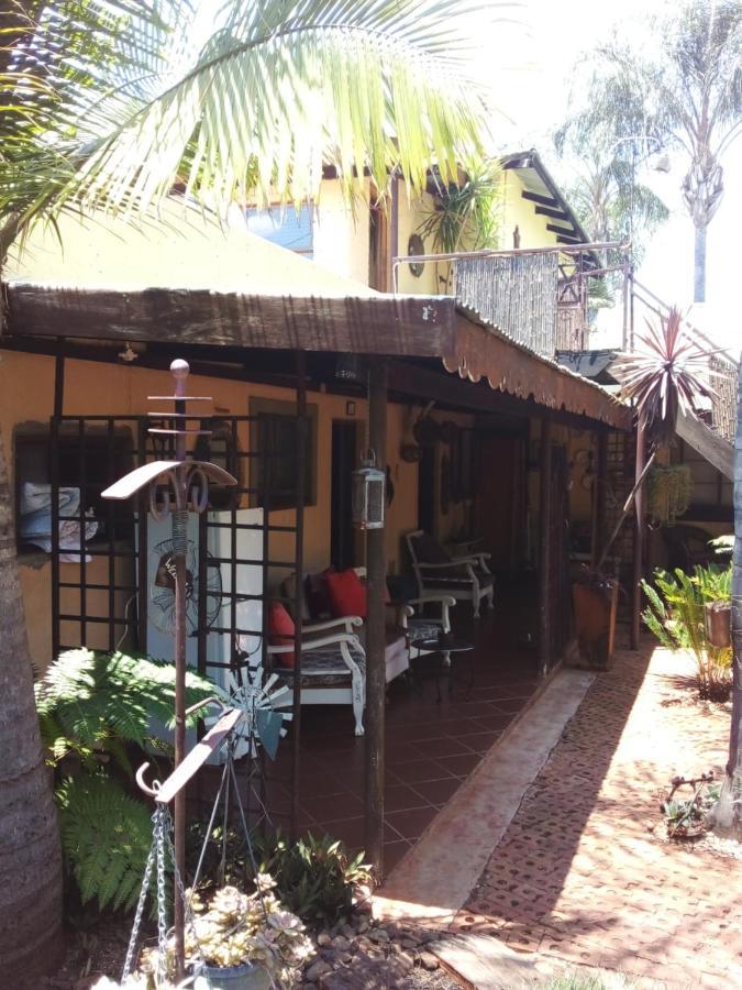 Africas Eden Guesthouse Mookgophong Bagian luar foto