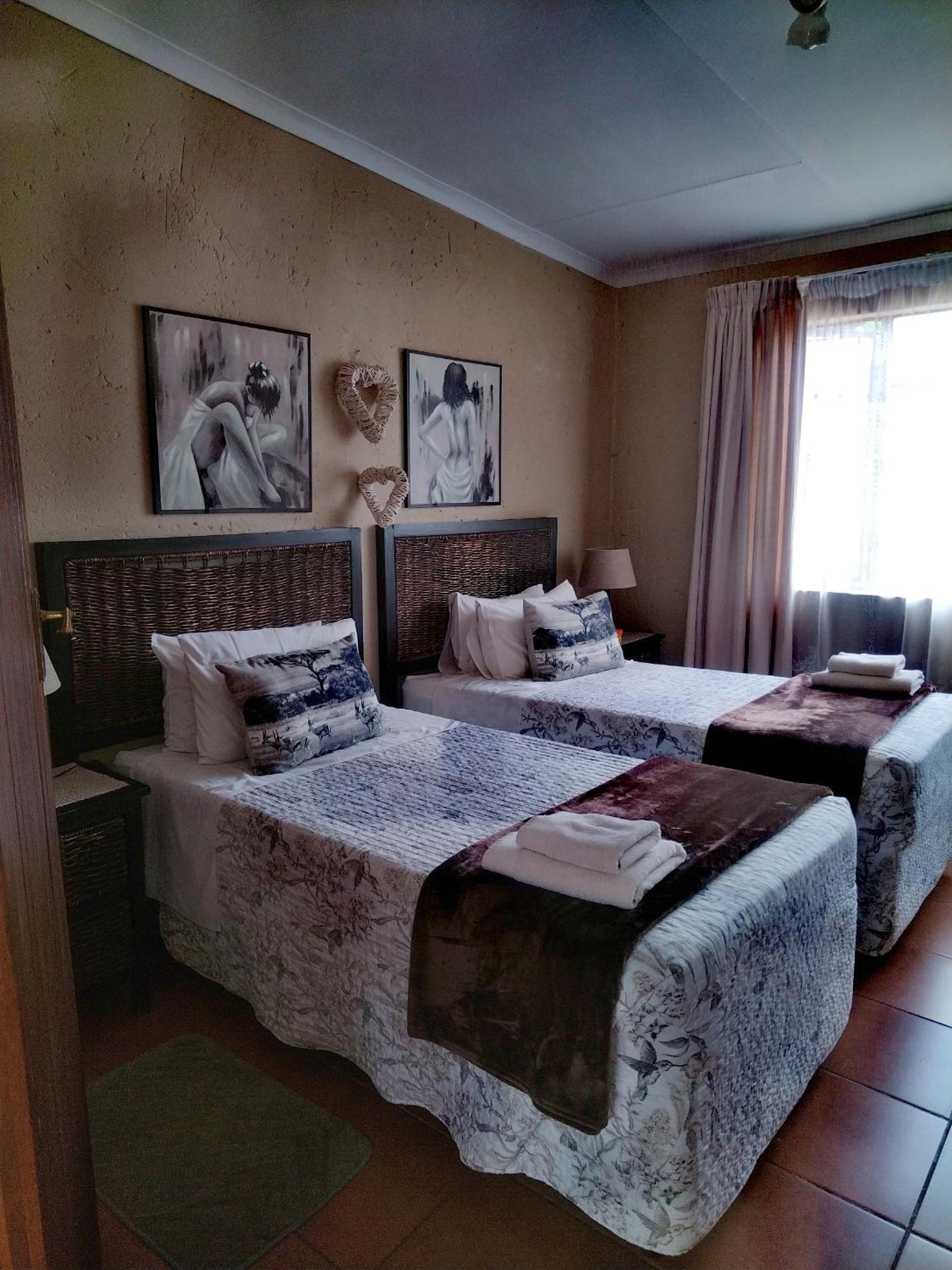 Africas Eden Guesthouse Mookgophong Bagian luar foto