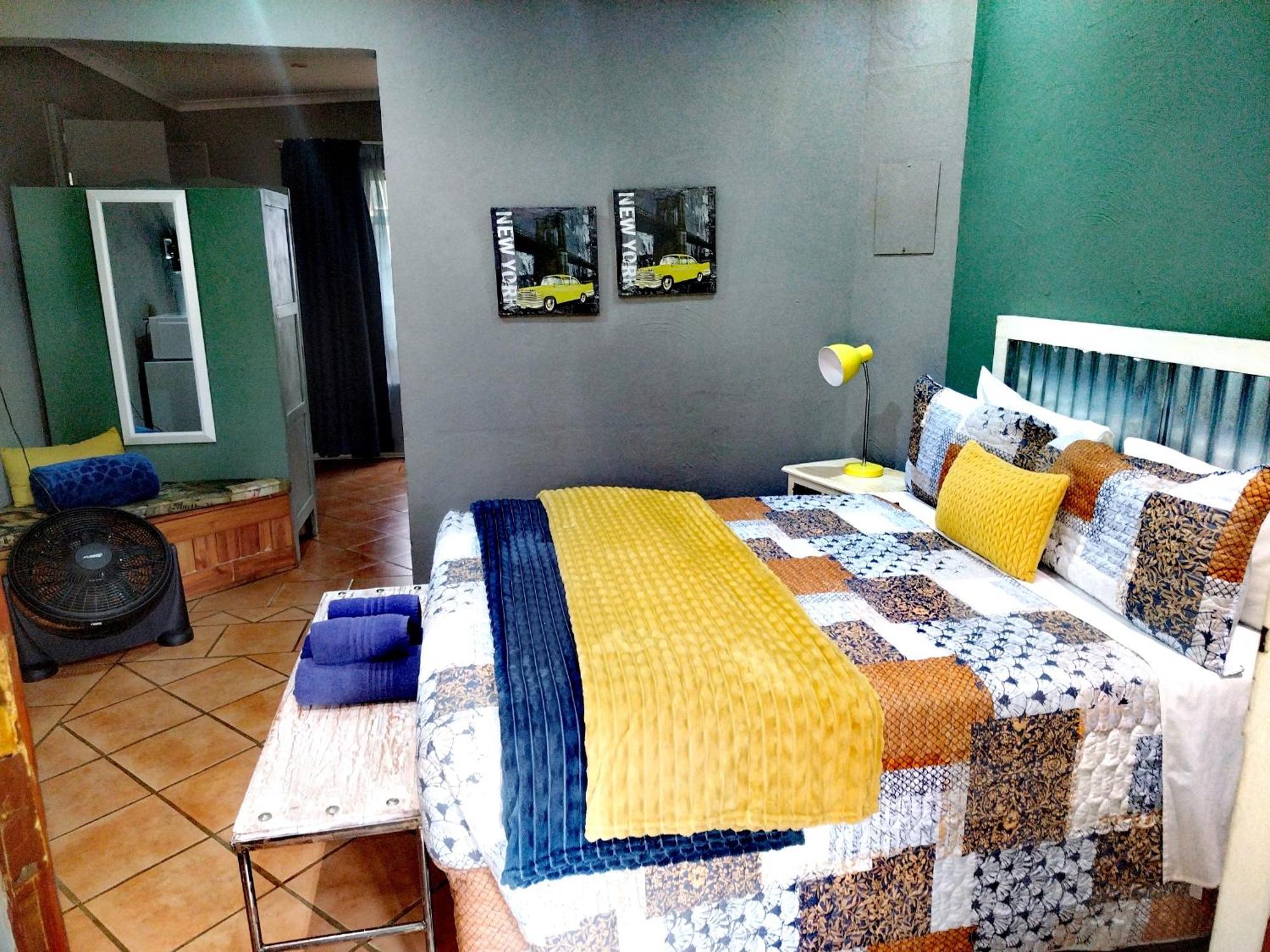 Africas Eden Guesthouse Mookgophong Bagian luar foto