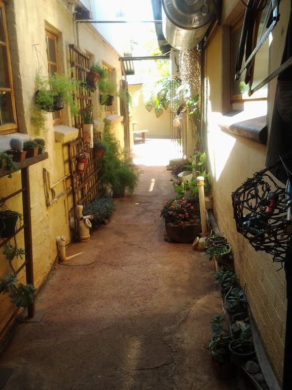 Africas Eden Guesthouse Mookgophong Bagian luar foto