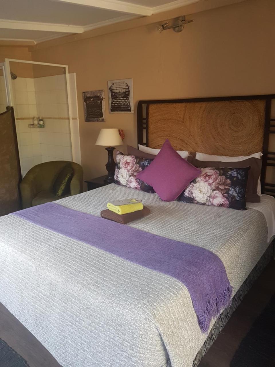 Africas Eden Guesthouse Mookgophong Bagian luar foto