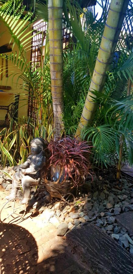 Africas Eden Guesthouse Mookgophong Bagian luar foto